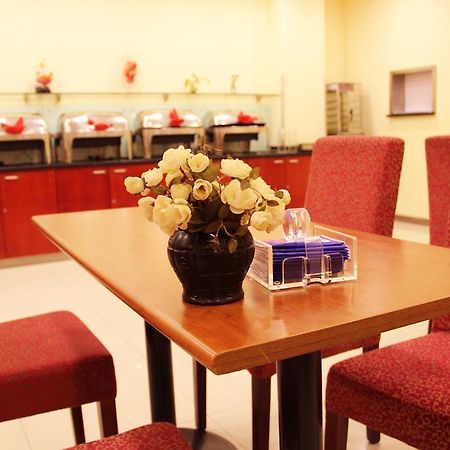 היפיי Hanting Hotel Heifei Guo Gou Square מראה חיצוני תמונה